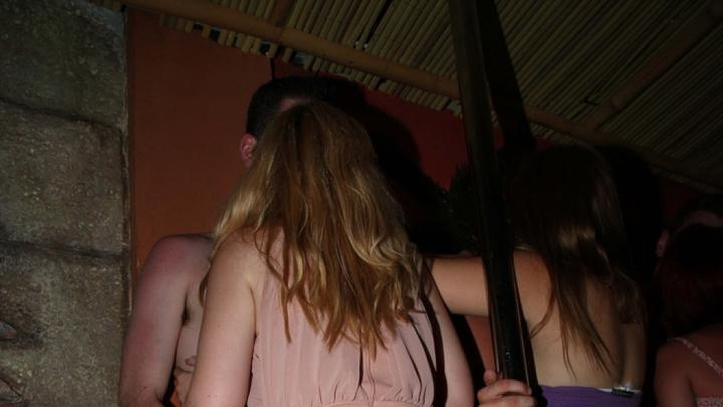 Bar Crawl Frolics 43