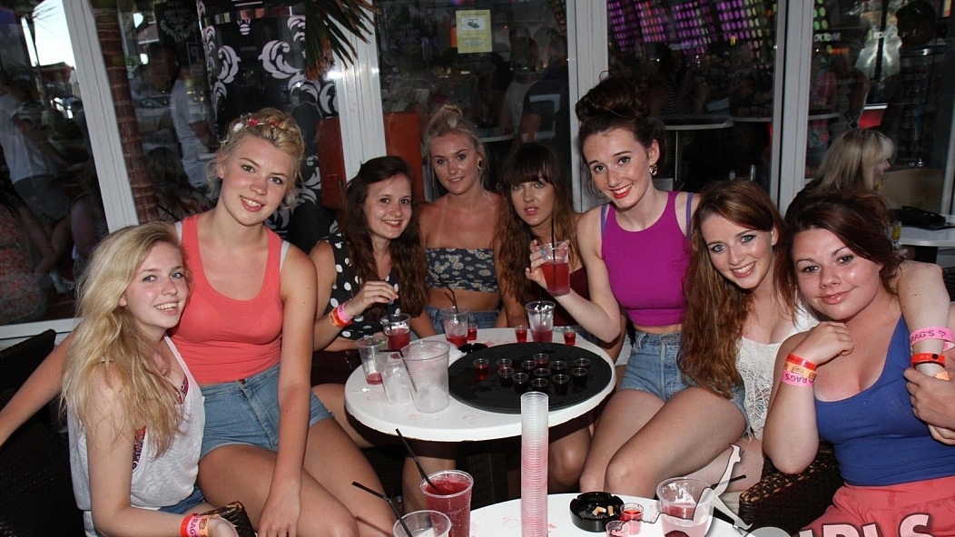 Bar Crawl Frolics 49