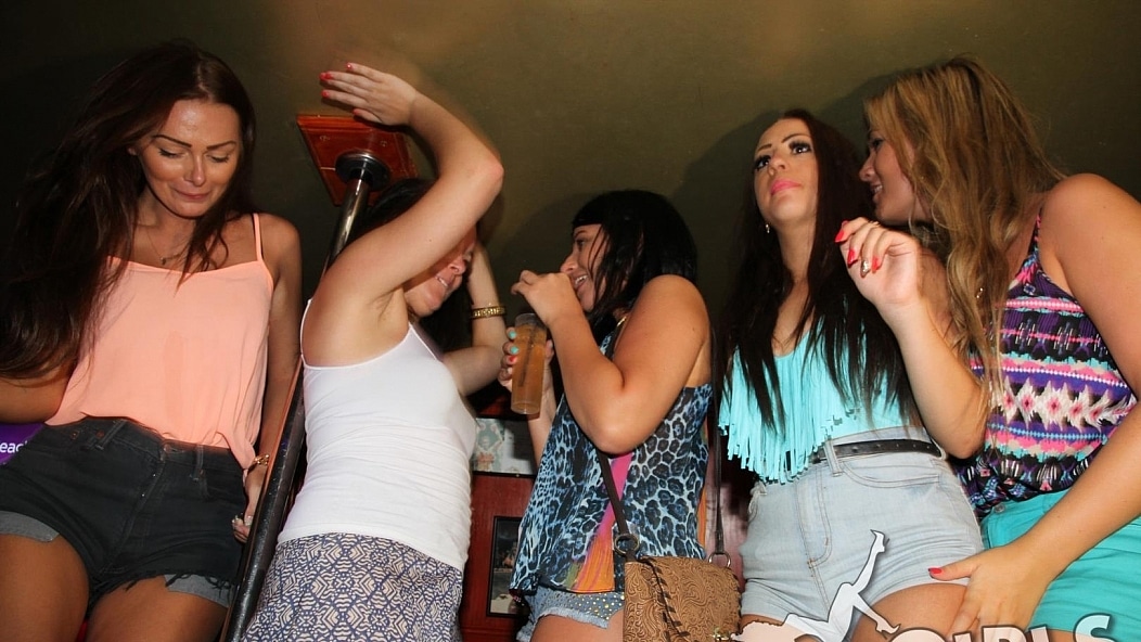 Bar Crawl Frolics 68